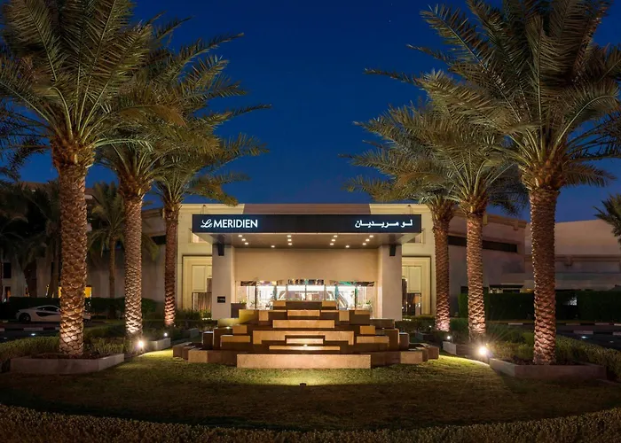 Le Meridien & Conference Centre